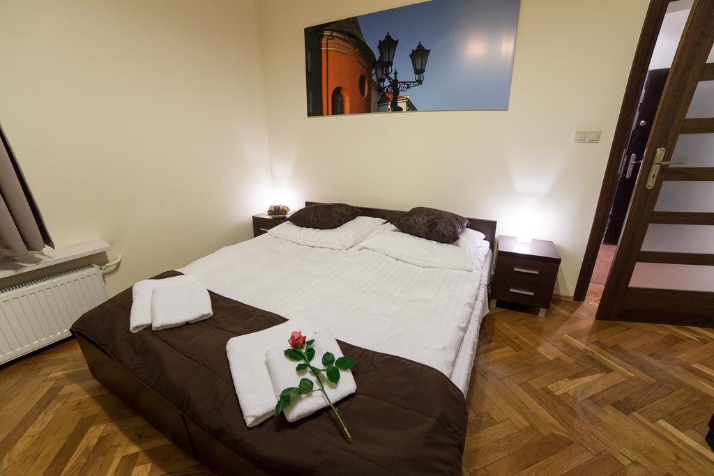 Place 4 You Apartments Krakow Room photo